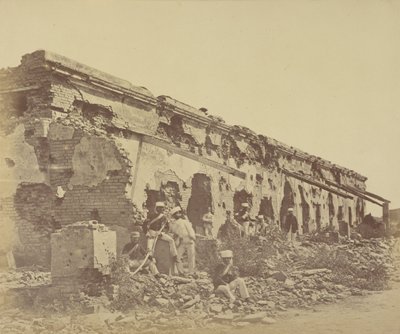 Generalmajor Sir Hugh Massy Wheelers Entrenchment ved Cawnpore av Felice Beato