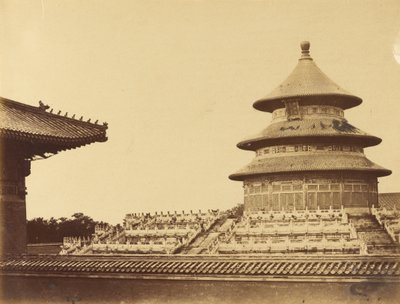Himmelens tempel fra stedet hvor prestene blir brent i den kinesiske byen Pekin. 18. oktober av Felice Beato