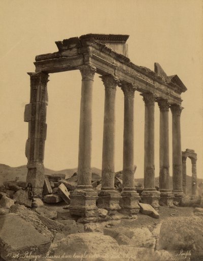 Kolonnade og rester av tempelet i Palmyra, Syria av Félix Bonfils