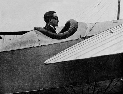 En stor langrennspilot: Mr WB Rhodes-Moorhouse, 1912 1933. av Flight Photo