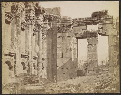 Interiør, Jupiters tempel, Balbek av Félix Bonfils