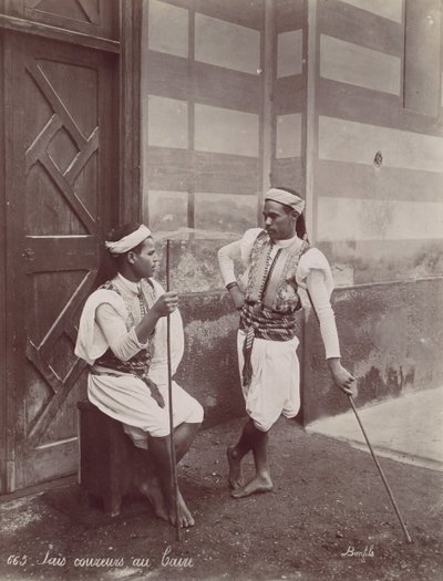 Kjenn løpere i Kairo, 1870-tallet. av Félix Bonfils