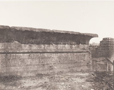 Esneh Latopolis, Sandy Construction - Yttervegg - Gesims..., 1851-52, trykt 1853-54. av Félix Teynard