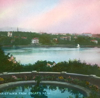 Utsikt fra Oscarshall, Christiania, Oslo, Norge, slutten av 1800-begynnelsen av 1900-tallet. av Fradelle and Young