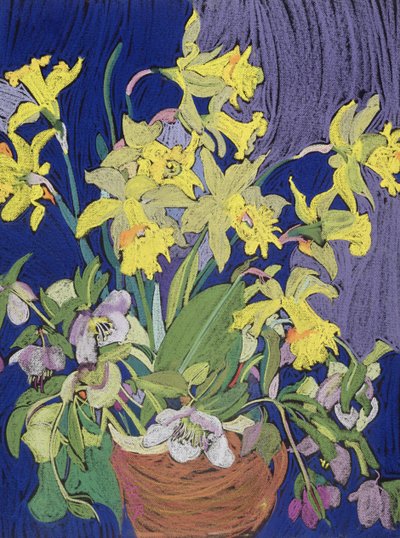 Påskeliljer med kanne (pastell på monteringstavle) av Frances Treanor