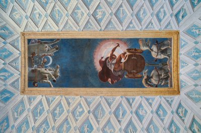 Chamber of the Sun and the Moon (Camera del Sole e della Luna): vognene til solen og månen drevet av Diana og Apollo av Francesco Primaticcio