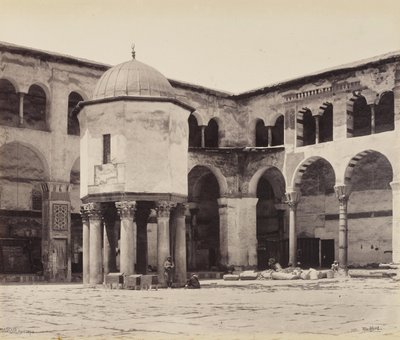 Fontene i gårdsplassen til den store moskeen (Umayyad-moskeen), Damaskus av Francis Bedford
