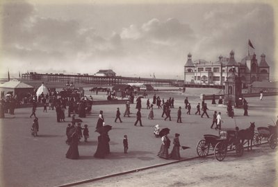 Rhyl. Paviljongen og moloen, 1870-tallet. av Francis Bedford