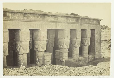 Portiko til Dendera-tempelet, 1857. av Francis Frith