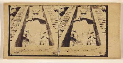 [Der kleine Felsentempel von Abu Simbel.] av Francis Frith