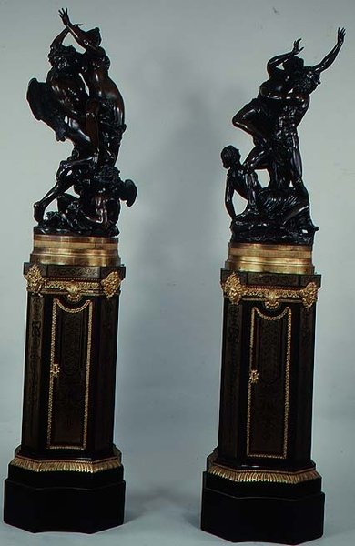 The Rape of Proserpine, baser tilskrevet Boule, ca. 1693-1710 (bronse) av Francois Girardon