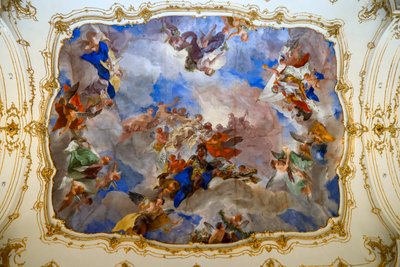 Takfreske i det lille galleriet på Schönbrunn-palasset, Wien, Østerrike, 2024 (foto) av Frank Buffetrille