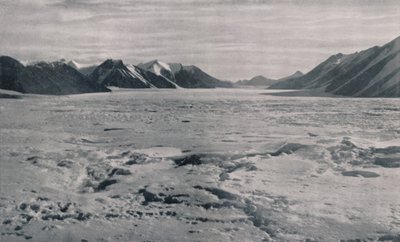 En Outlet Glacier Valley fullstendig fylt med is, c1911, 1913 av Frank Debenham