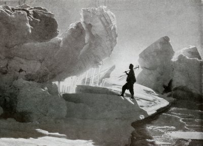 Trykkisblokker nær Discovery Bluff, c1911, 1913 av Frank Debenham