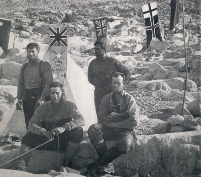 Det andre vestlige partiet ved Cape Geology juledag, 1911, 1913. av Frank Debenham