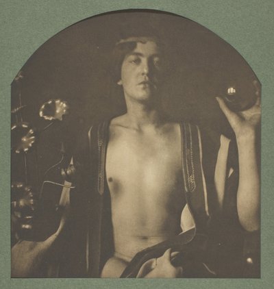 Skjønnhet er sannhet, sannhet Skjønnhet, 189697. av Fred Holland Day