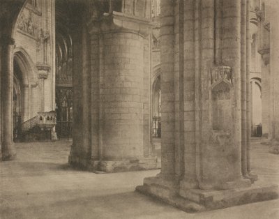 Kameraarbeid: Ely Cathedral: Across Nave and Octagon, 1903. av Frederick Henry Evans