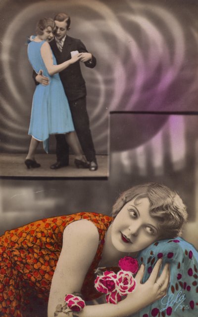 En ung kvinne dagdrømmer om å danse med en mann (tonet bilde) av French Photographer