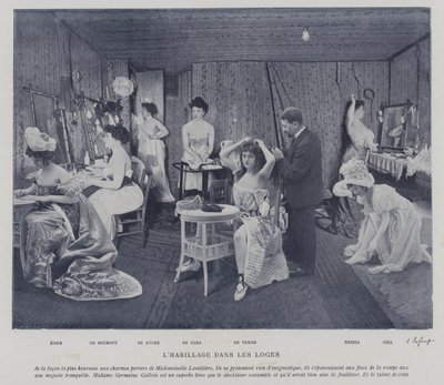 Skuespillerinner i garderobene til Theatre des Varietes, Paris (s/hvitt-bilde) av French Photographer
