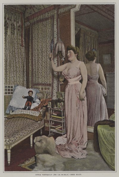 Anna Thibault, fransk sanger på La Scala, Paris, hjemme (fargebilde) av French Photographer