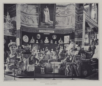 Utstilling av varer fra Signa-fabrikken, Firenze, i den italienske paviljongen på Exposition Universelle 1900, Paris (s/hv-bilde) av French Photographer