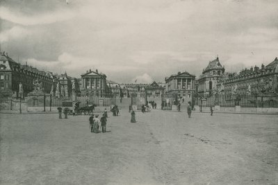 Fasadeprincipale, sett forfra (fotogravyr) av French Photographer