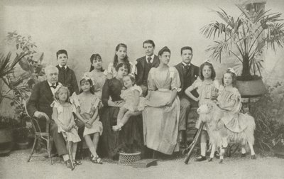 Ferdinand De Lesseps, med sin kone og barn (s/hv-bilde) av French Photographer