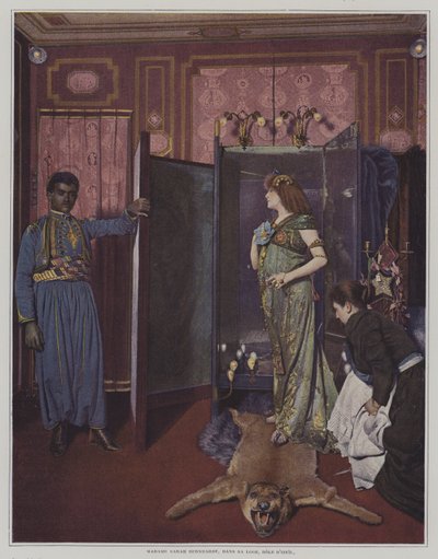 Den franske sceneskuespillerinnen Sarah Bernhardt i garderoben i kostyme for tittelrollen i Morand og Sylvesters skuespill Izeil (fargebilde) av French Photographer