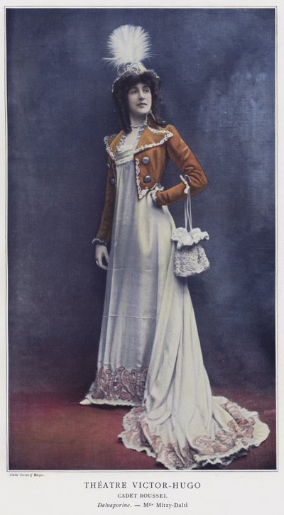 Mademoiselle Mitzy-Dalti som Delvaporine i Cadet Roussel (farget bilde) av French Photographer