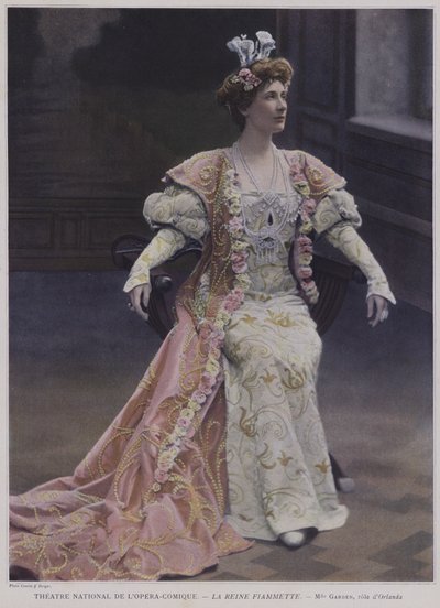 Mary Garden som Orlanda i La Reine Fiamette (farget bilde) av French Photographer