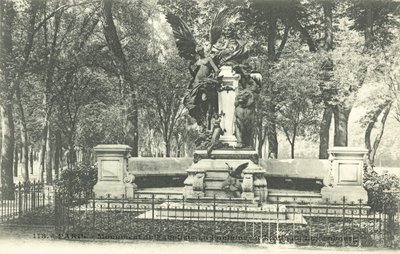 Monument til fabulisten La Fontaine, Jardin du Luxembourg (s/hv-bilde) av French Photographer