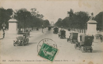 Paris - Avenue des Champs-Elysees. Postkort sendt i 1913. av French Photographer
