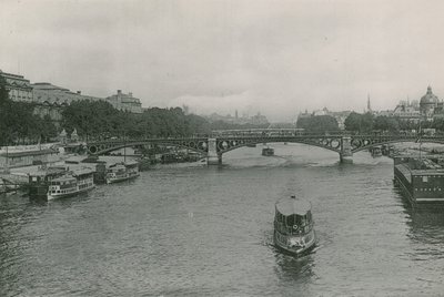 Perspektiv på Seinen, Pont des Saints-Peres, Seinen og Saints-Peres-broen (fotogravyr) av French Photographer