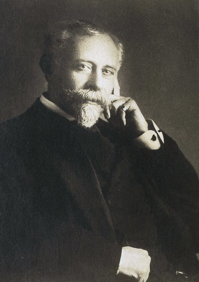 Portrett av Paul Cambon (1843-1924), fransk diplomat og politiker. av French Photographer