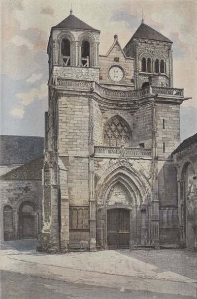 Souvigny, kirke, fasade O av French Photographer