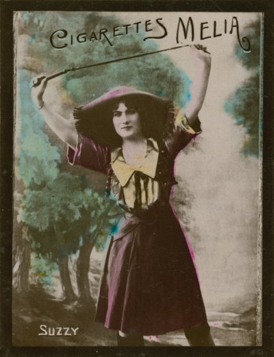 Suzzy, jente med hestepisk. av French Photographer