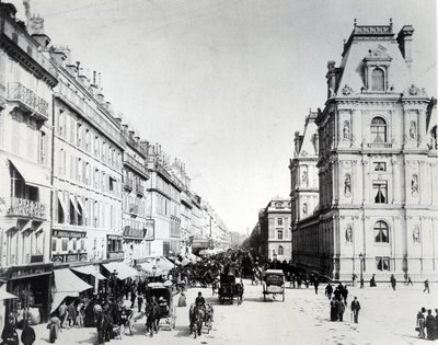 Rue de Rivoli og det nye Hotel de Ville, ca. 1882 av French Photographer
