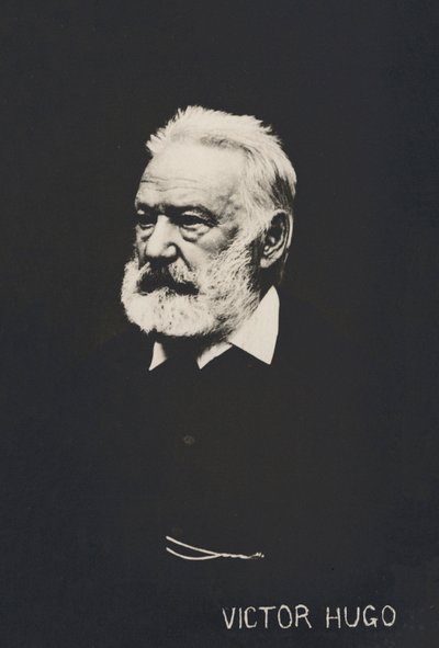 Victor Hugo, portrett (s/hvitt bilde) av French Photographer
