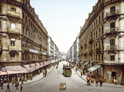 Utsikt nedover Rue de la Republic, Lyons, 1890-1900 av French Photographer