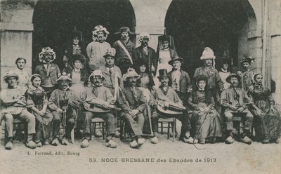 Bryllup til Bressan Ebaudes i 1913. Postkort sendt i 1913. av French Photographer