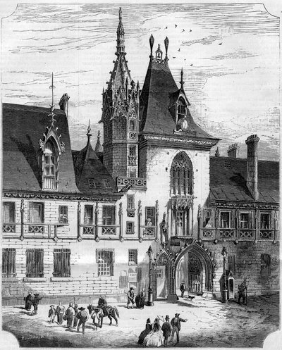 15th century Gothic architecture: facade of the inner courtyard of the house of Jacques Coeur (1395-1456), French trader. Bourges, Cher (18) av French School