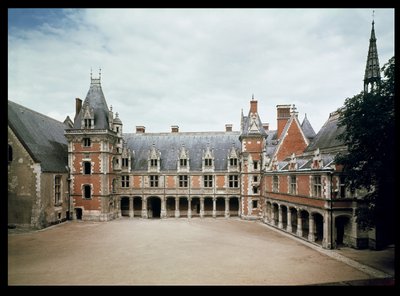 Fasade av Ludvig XII-fløyen, 1498-1503 av French School