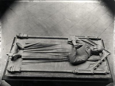 Begravelsesstatue av Louis de France (1243-60), eldste sønn av helgen Louis, fra Royaumont Abbey (gipsavstøpning av en grav i Basilique Saint-Denis) av French School