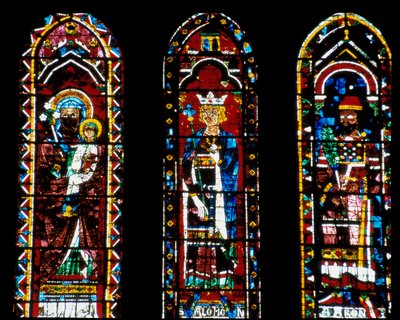 Gotisk kunst: Saint Anne the More, Salomo og Aron. Lansetter under Rosace du Nord (kalt Rosace of the Virgin, ca. 1235) av Cathedrale Notre Dame de Chartres (Eure et Loir). av French School