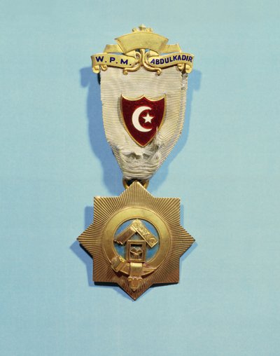 Masonic Insignia of Abd el-Kader (emalje, metall og silke) av French School