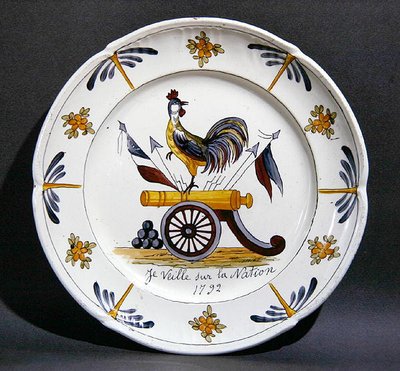 Nevers plate som viser en hane på en kanon av French School