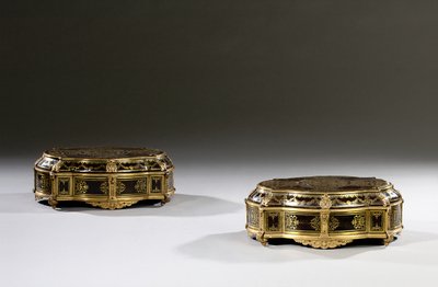 Et par Louis XIV kister, ca. 1700-15 av French School