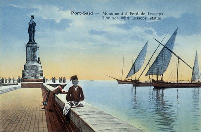 Port Said postkort. Monument dedikert til Fernand de Lesseps med utsikt over havnen og havet. Rundt 1900 (postkort) av French School