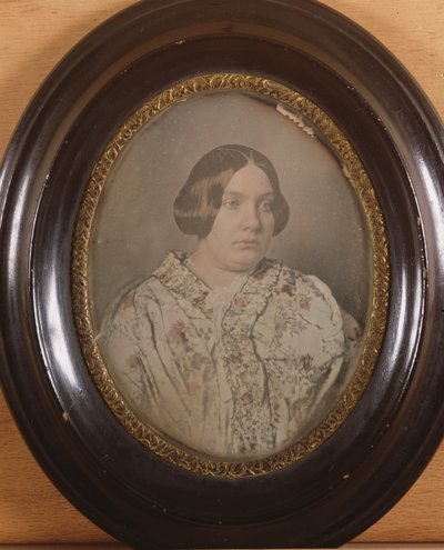 Portrett av en ukjent kvinne, 1850 (farget daguerreotypi) av French School