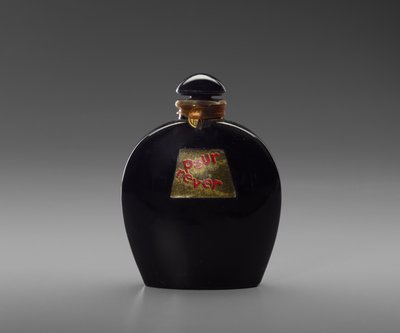 To Dream, ca. 1930 (glass og papir) av French School